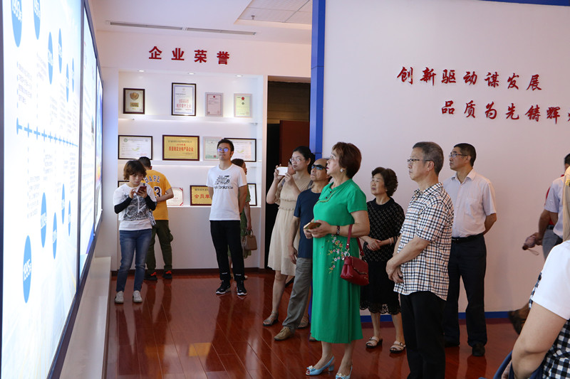 什邡民盟支部代表一行莅临鑫尊时凯龙人生就博节能科技参观考察并指导工作