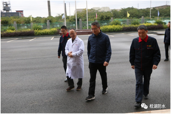 四川省什邡市市委副书记、市长卿伟一行莅临尊时凯龙人生就博集团什邡生产基地调研指导